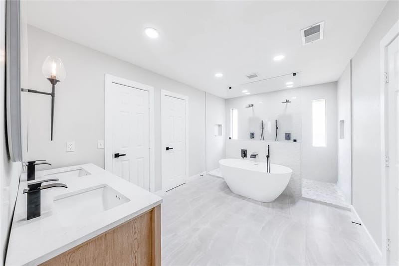 2701 Crow Valley Trail, Plano TX 75023 - Photo 23