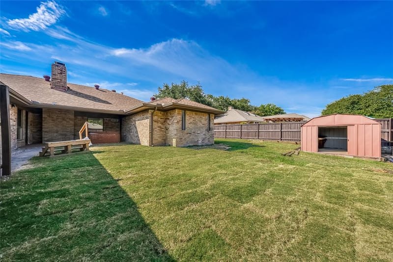 2701 Crow Valley Trail, Plano TX 75023 - Photo 33