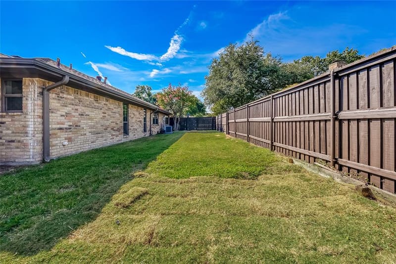 2701 Crow Valley Trail, Plano TX 75023 - Photo 37