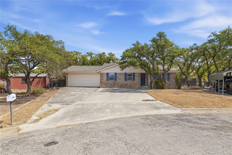 102 Broadmoor Circle, Brownwood TX 76801 - Photo 2