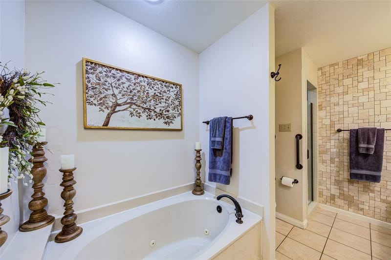 Address withheld at seller's request - Photo 16