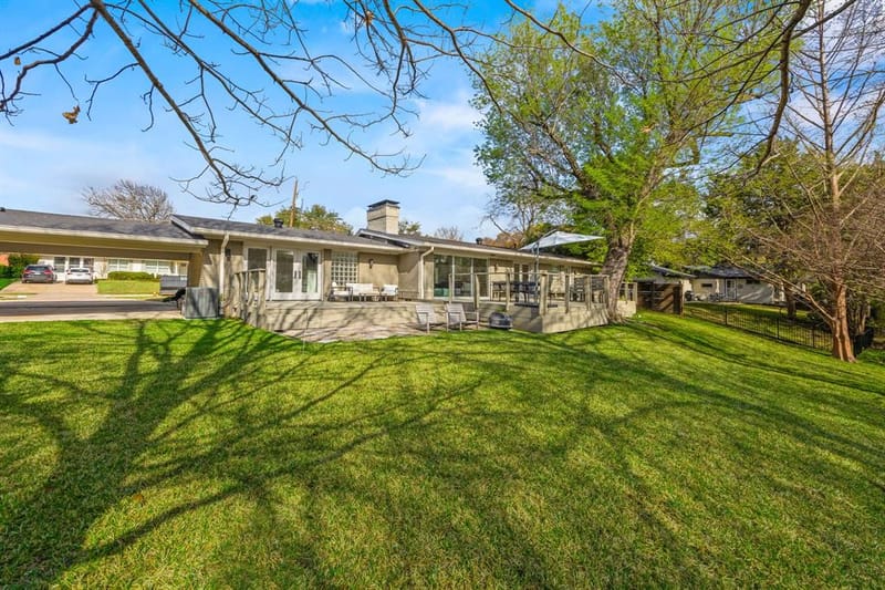 6631 Ridgemont Drive, Dallas TX 75214 - Photo 26