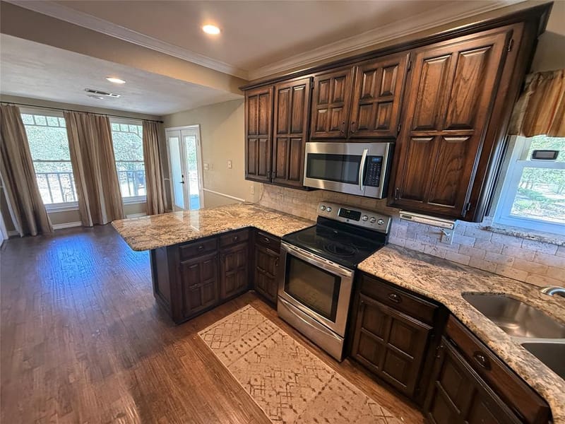 820 Forgotten Lane, Burleson TX 76028 - Photo 12