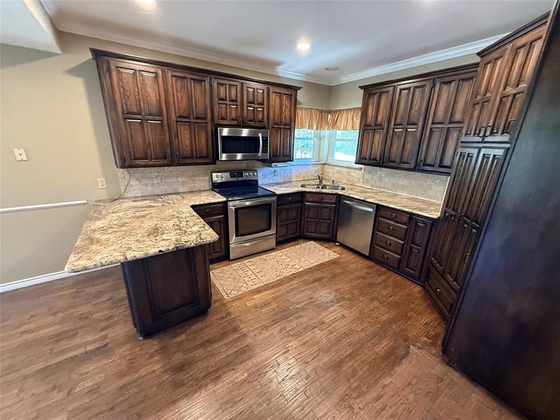 820 Forgotten Lane, Burleson TX 76028 - Photo 11