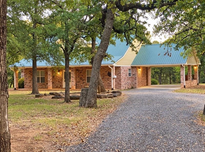 3704 County Road 220, Gainesville TX 76240