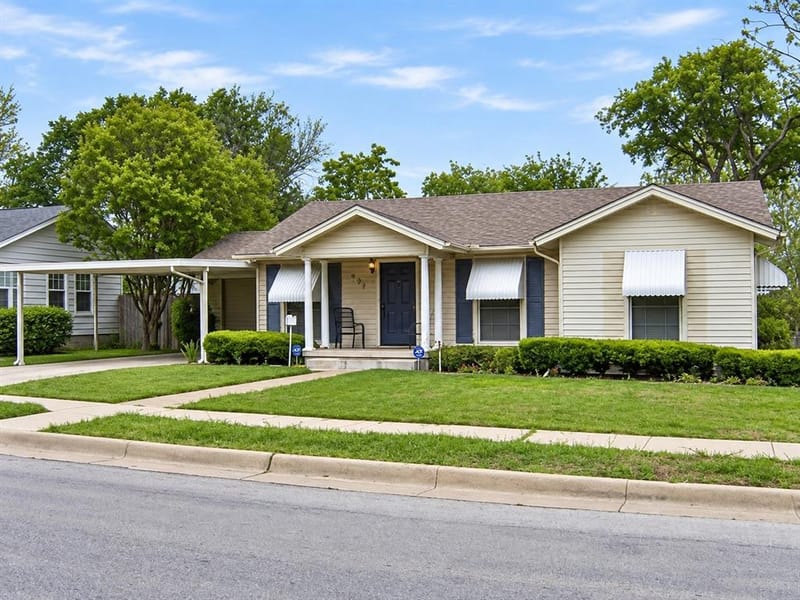 301 Washington Street, Garland TX 75040