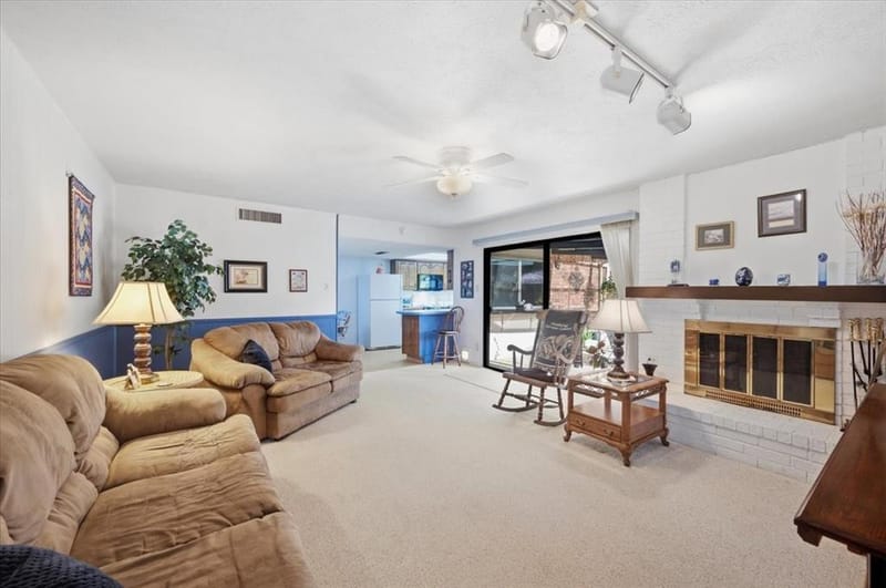 7205 Cloverglen Drive, Dallas TX 75249 - Photo 27