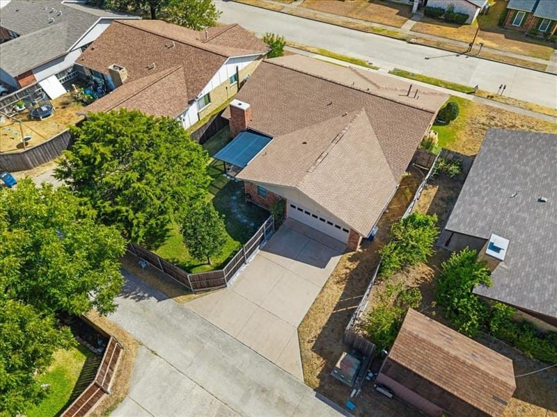 7205 Cloverglen Drive, Dallas TX 75249 - Photo 6