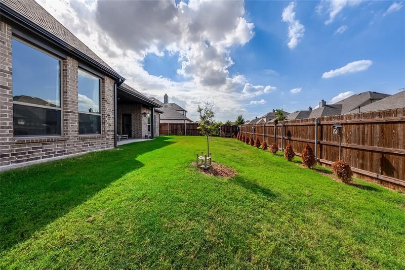 425 Brushwood Lane, Waxahachie TX 75165 - Photo 16