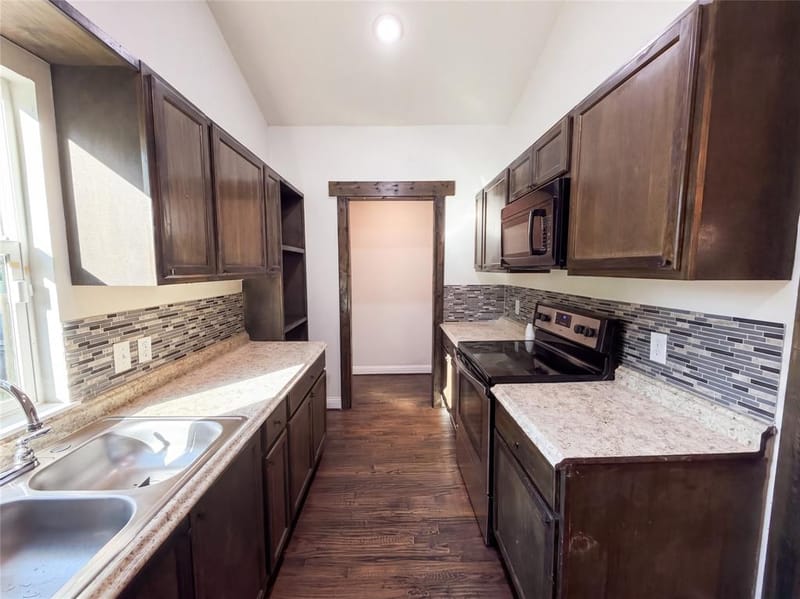 2810 Fordham Road, Dallas TX 75216 - Photo 8