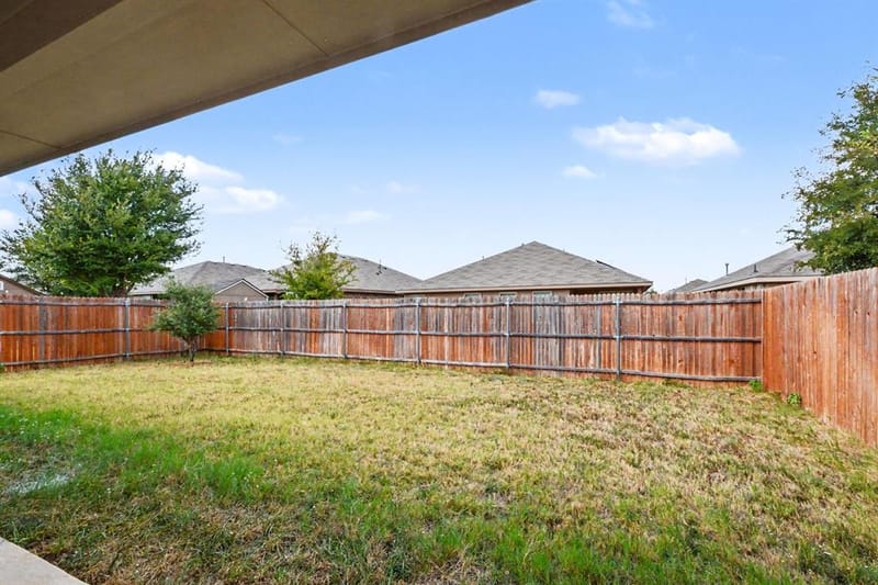 809 Rutherford Drive, Crowley TX 76036 - Photo 26