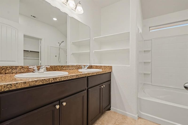 809 Rutherford Drive, Crowley TX 76036 - Photo 18