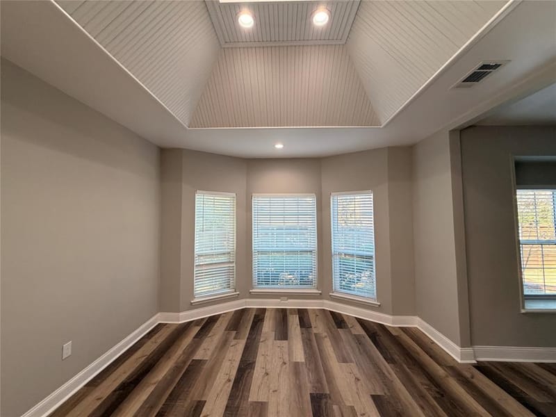 2103 Bay Club Drive, Arlington TX 76013 - Photo 9