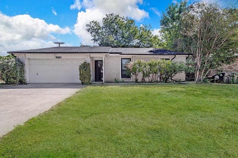 2119 Lavon Creek Lane, Arlington TX 76006