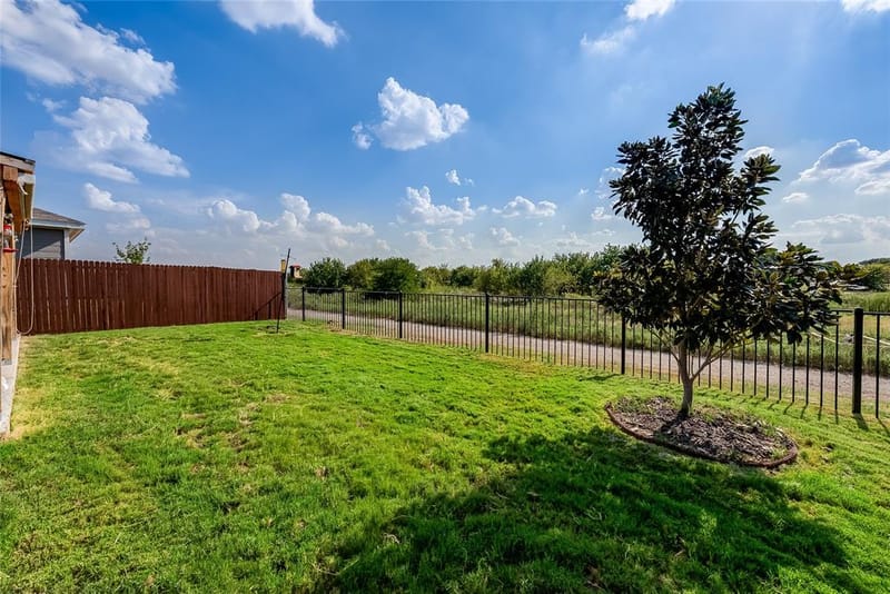11707 Spraberry Way, Rhome TX 76078 - Photo 16