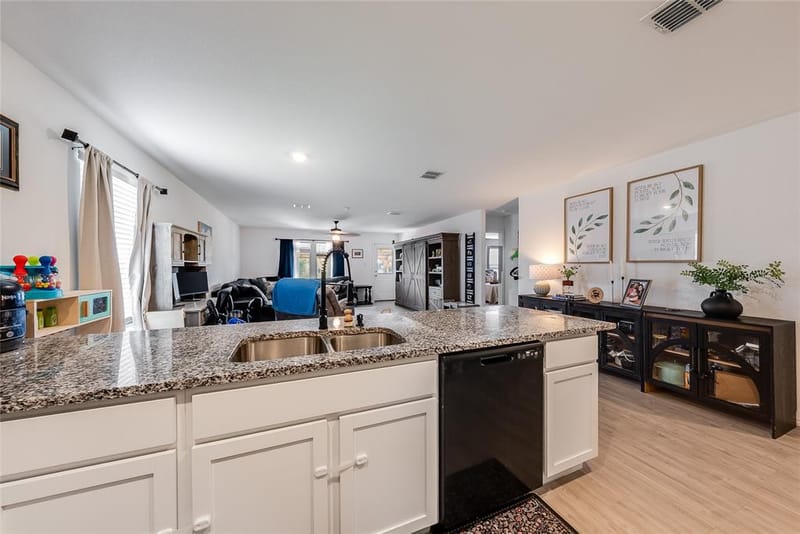 11707 Spraberry Way, Rhome TX 76078 - Photo 9