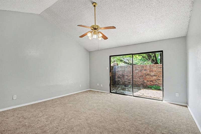 6206 Post Oak Terrace, Fort Worth TX 76112 - Photo 15