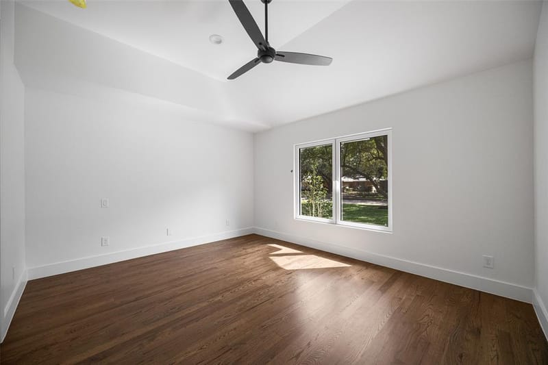 3847 Shady Hill Drive, Dallas TX 75229 - Photo 29