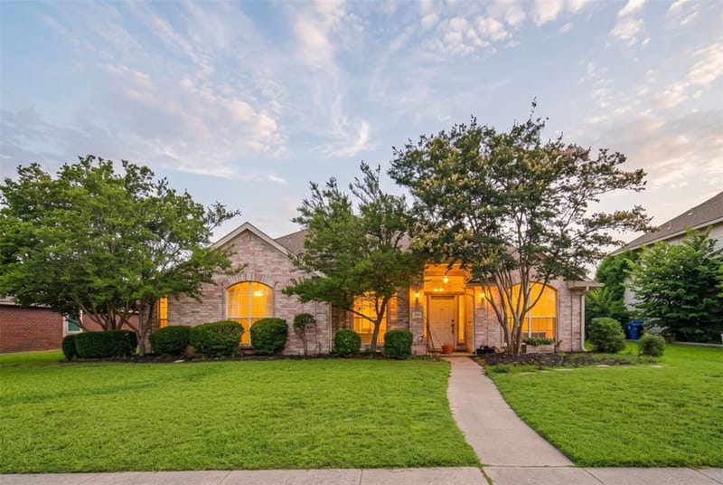 4581 Crown Ridge Drive, Plano TX 75024 - Photo 2