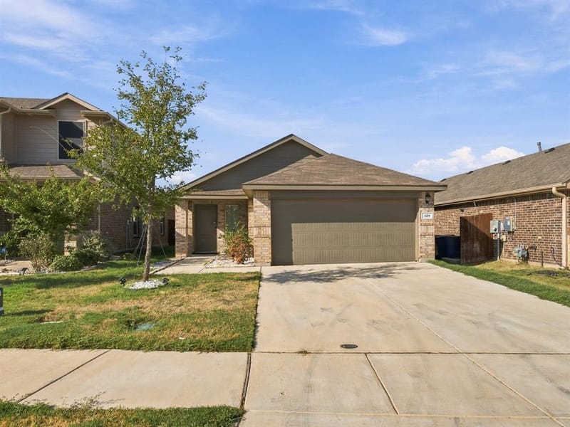 121 Greengate Drive, Boyd TX 76023
