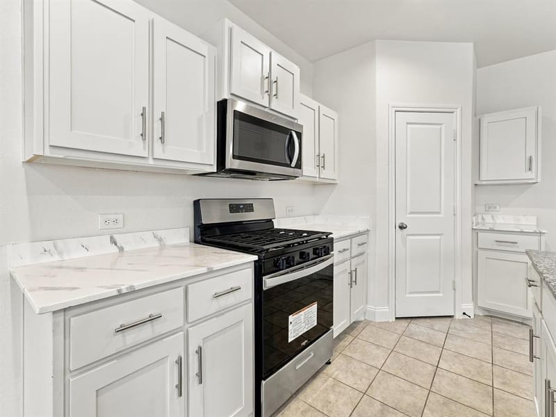 121 Greengate Drive, Boyd TX 76023 - Photo 8