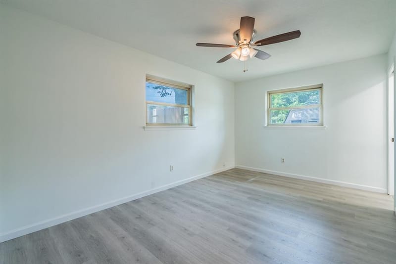 1105 Belle Street, Bedford TX 76022 - Photo 17