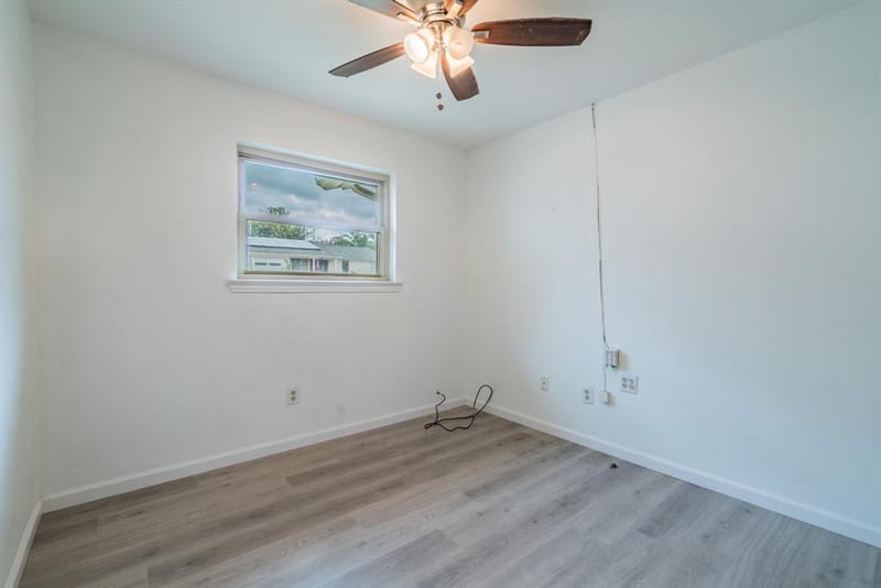 1105 Belle Street, Bedford TX 76022 - Photo 16