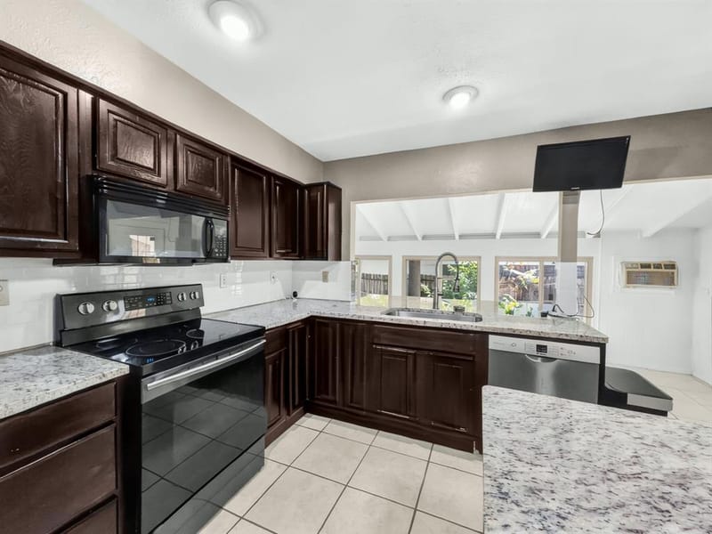 3820 Aspenwood Drive, Bedford TX 76021 - Photo 13