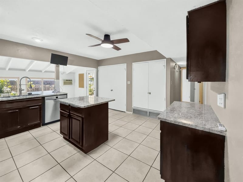 3820 Aspenwood Drive, Bedford TX 76021 - Photo 16
