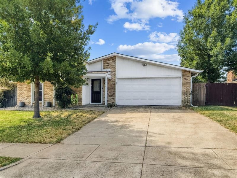 3820 Aspenwood Drive, Bedford TX 76021 - Photo 8