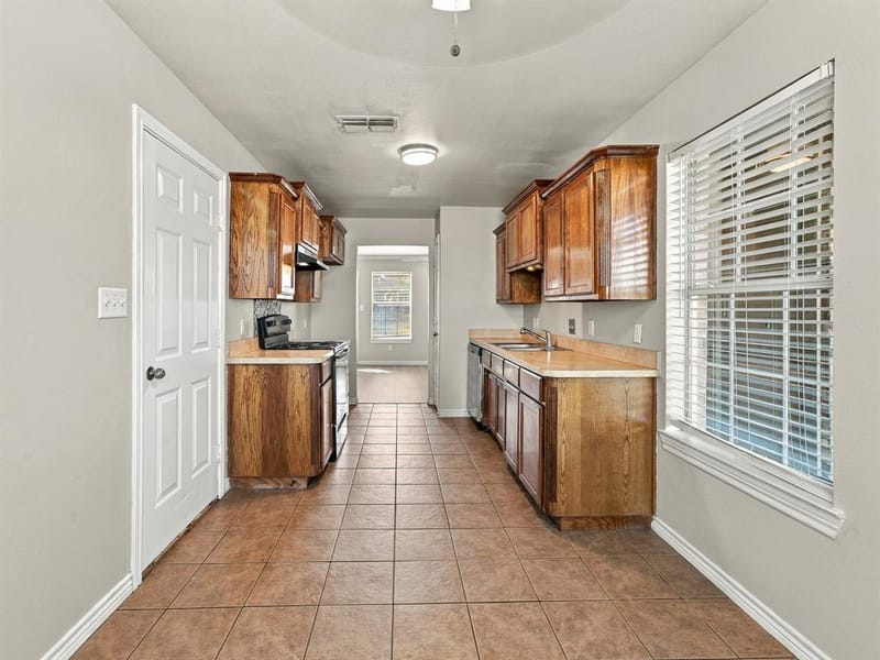 1711 Chenoweth Street, Decatur TX 76234 - Photo 12