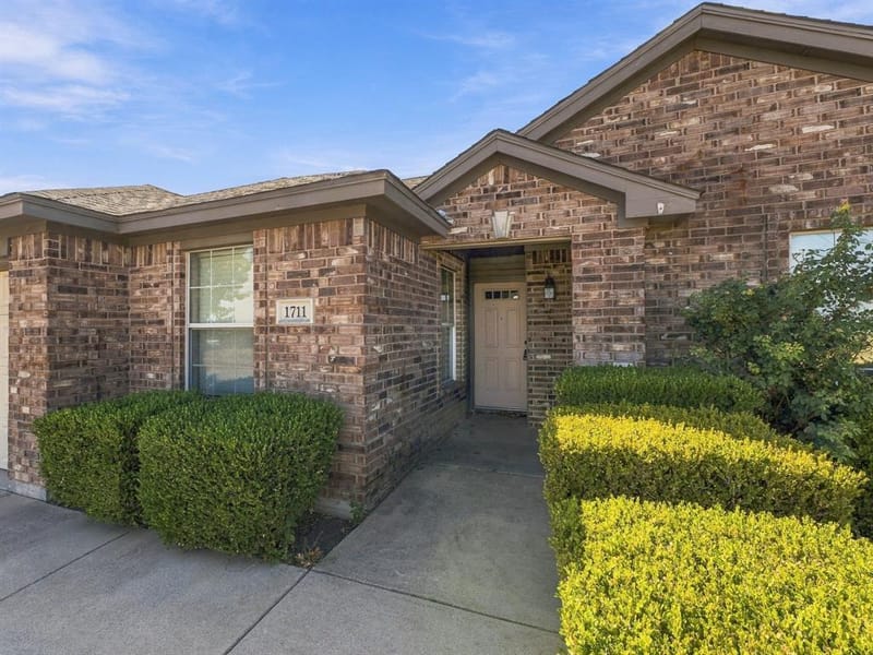 1711 Chenoweth Street, Decatur TX 76234 - Photo 4