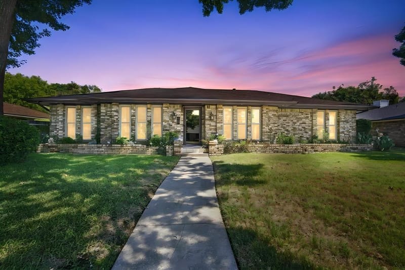 1030 Shadywood Lane, DeSoto TX 75115 - Photo 2