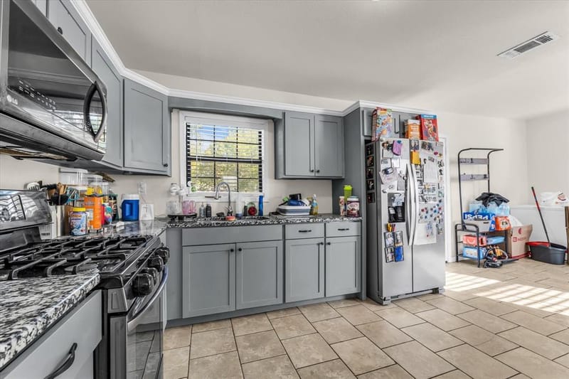 3605 Rolando Avenue, Waco TX 76711 - Photo 7