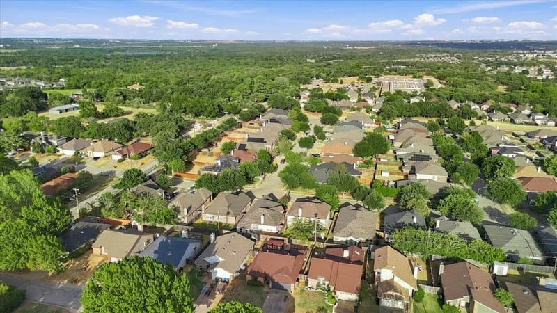 617 Cross Ridge Circle N, Fort Worth TX 76120 - Photo 25