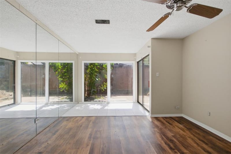 2202 Green Gate Drive, Arlington TX 76012 - Photo 12