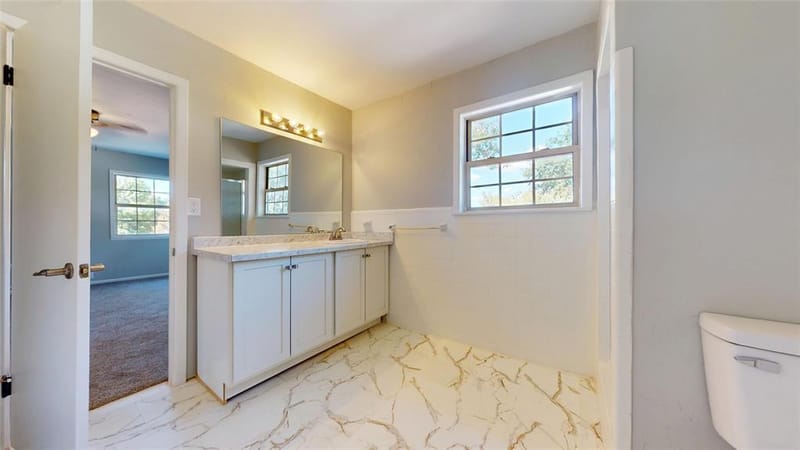 1105 S Ridgeway Drive, Cleburne TX 76033 - Photo 13
