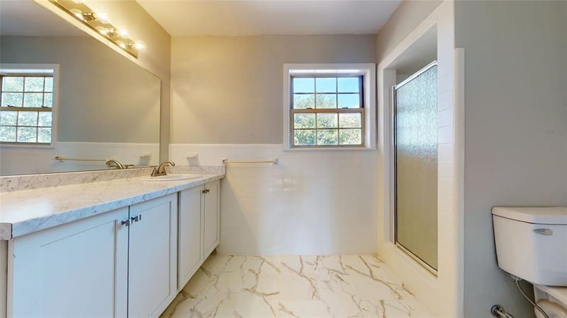 1105 S Ridgeway Drive, Cleburne TX 76033 - Photo 12