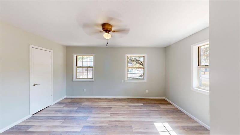 1105 S Ridgeway Drive, Cleburne TX 76033 - Photo 15