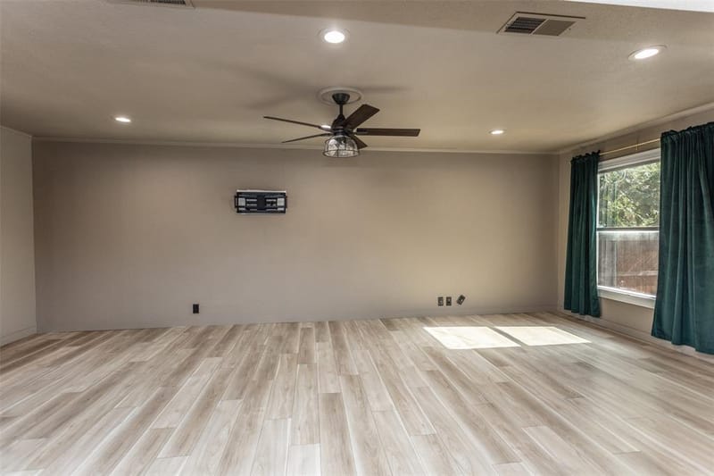 1206 N Morris Street, Gainesville TX 76240 - Photo 6