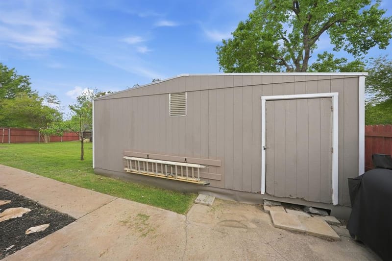 6521 Riviera Drive, North Richland Hills TX 76180 - Photo 38