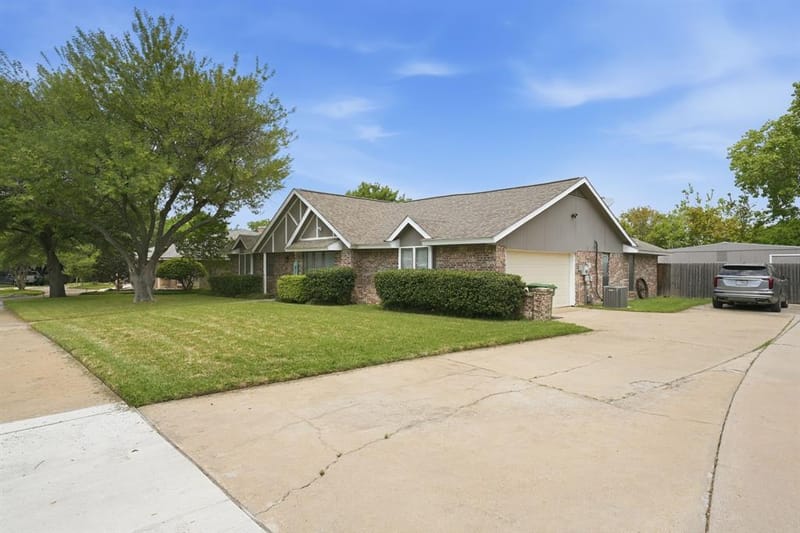 6521 Riviera Drive, North Richland Hills TX 76180 - Photo 8