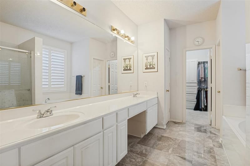 1381 Wentworth Drive, Lewisville TX 75067 - Photo 14