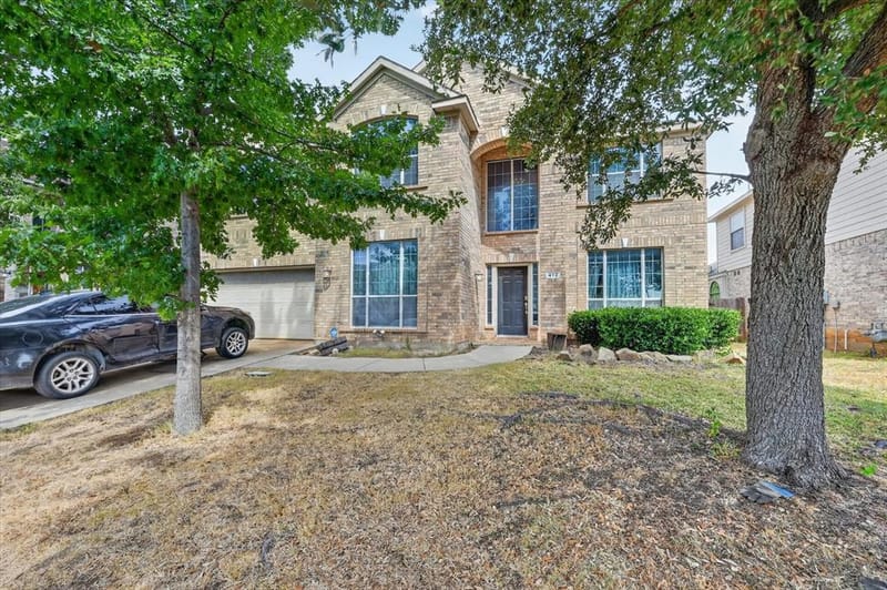 412 Roundrock Lane, Fort Worth TX 76140