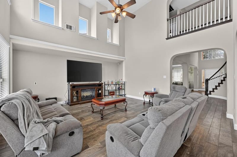 412 Roundrock Lane, Fort Worth TX 76140 - Photo 8