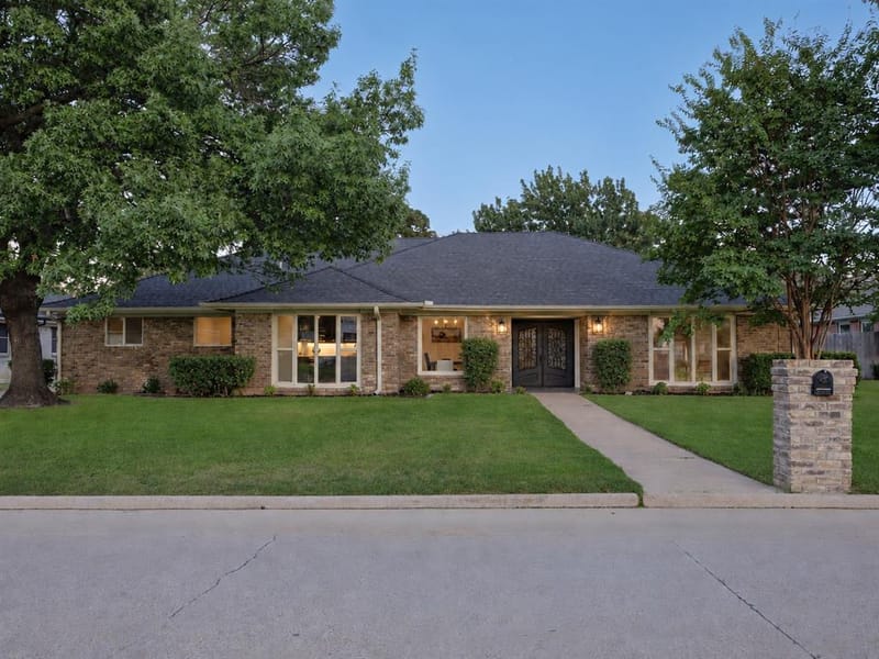 110 Oakmont Drive, Trophy Club TX 76262