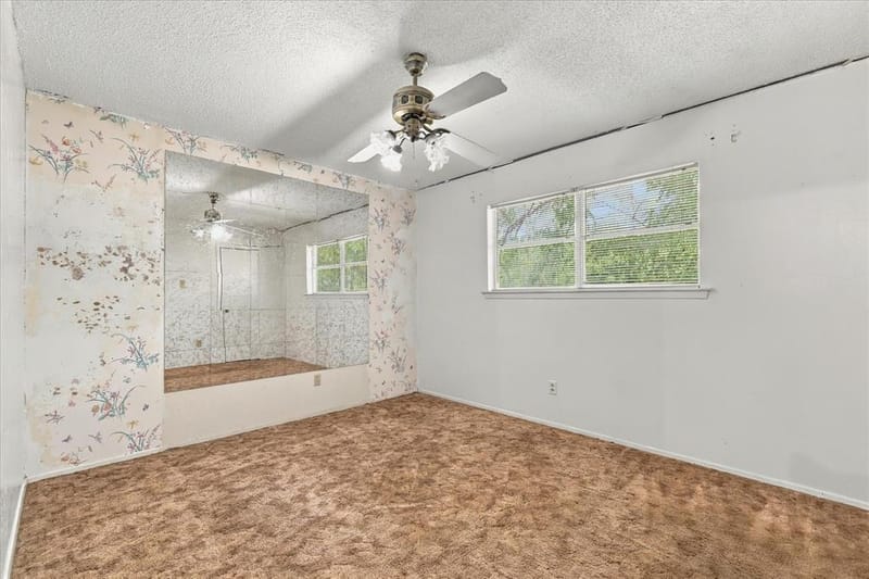 200 Quail Creek Drive, Crowley TX 76036 - Photo 35