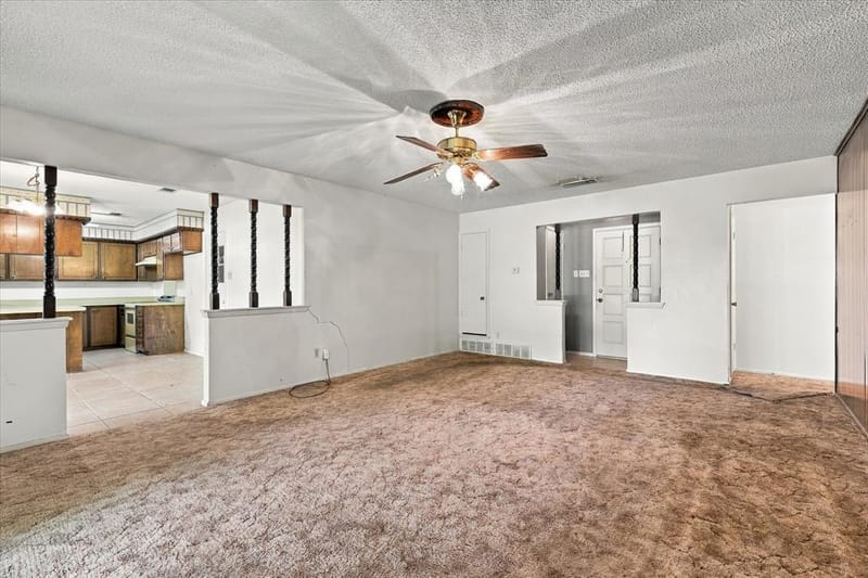 200 Quail Creek Drive, Crowley TX 76036 - Photo 29