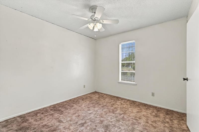 200 Quail Creek Drive, Crowley TX 76036 - Photo 4