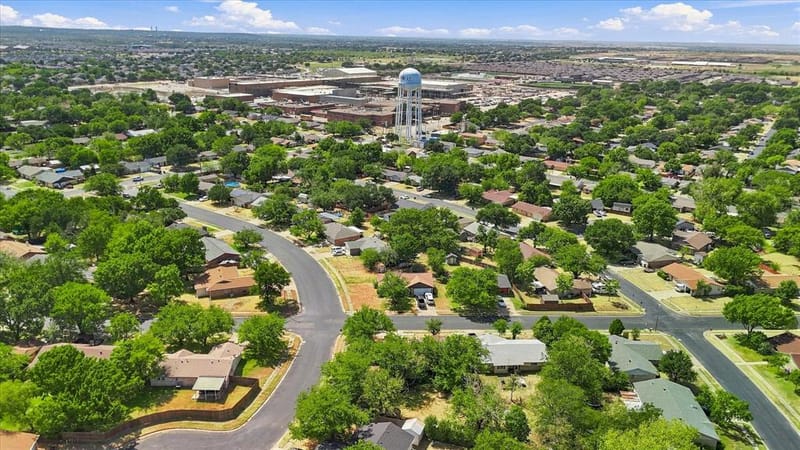 200 Quail Creek Drive, Crowley TX 76036 - Photo 21